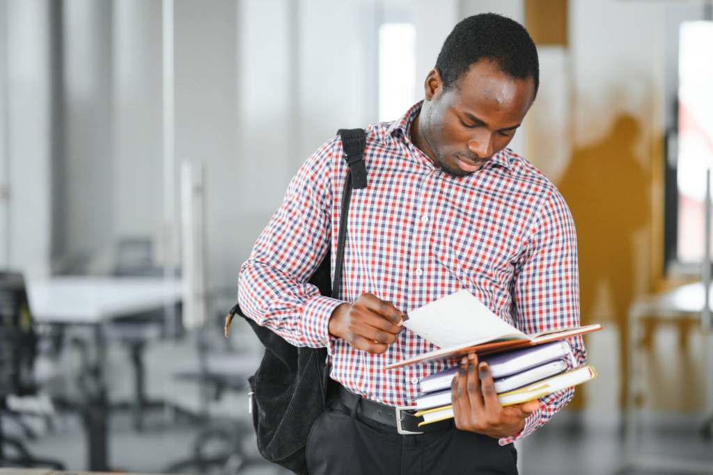 Câmara aprova projeto que garante acesso de bolsistas de pós à Previdência