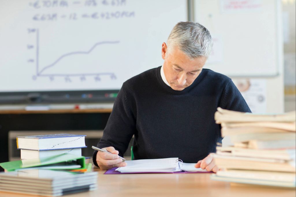 Projeto propõe adicionais de insalubridade e periculosidade a professores