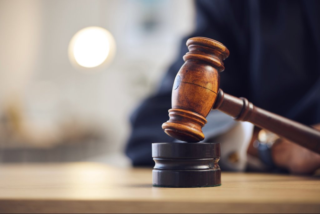 Homem condenado por feminicídio terá que ressarcir INSS por pensão por morte