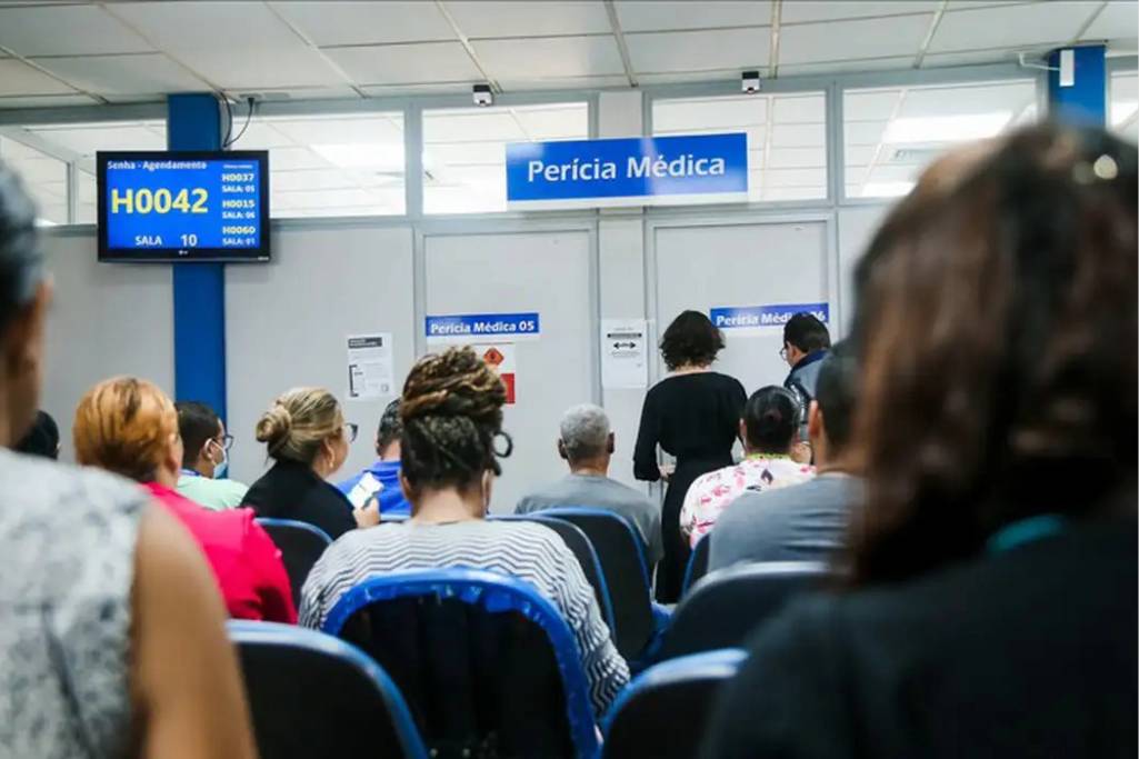 fila do INSS cai para 1.282 milhão de pedidos
