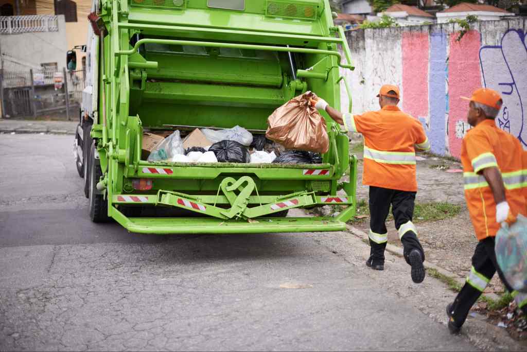 projeto adicional de insalubridade para coveiros e catadores
